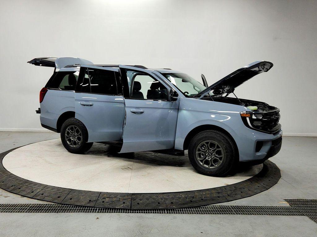 new 2026 Ford Expedition car, priced at $70,880