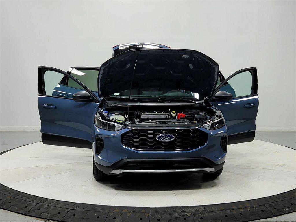 new 2026 Ford Escape car, priced at $29,666