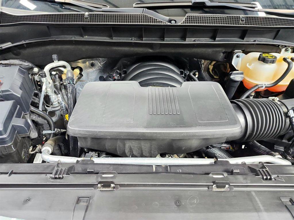 used 2024 Chevrolet Tahoe car, priced at $47,889