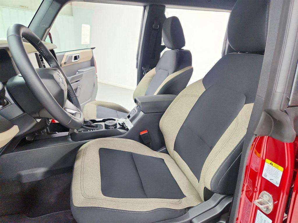 new 2025 Ford Bronco car, priced at $43,192