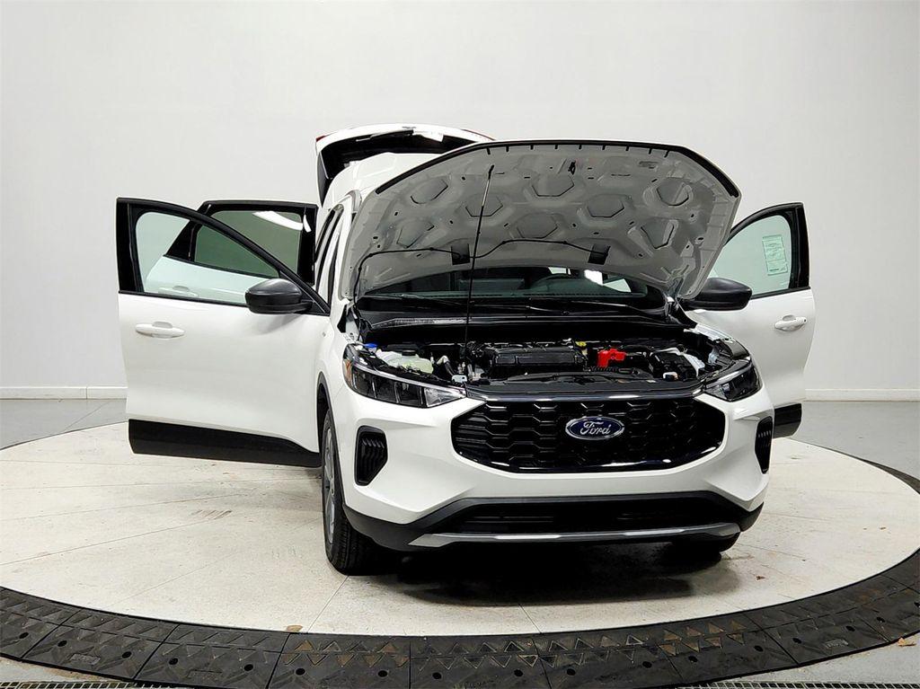 new 2026 Ford Escape car, priced at $32,131