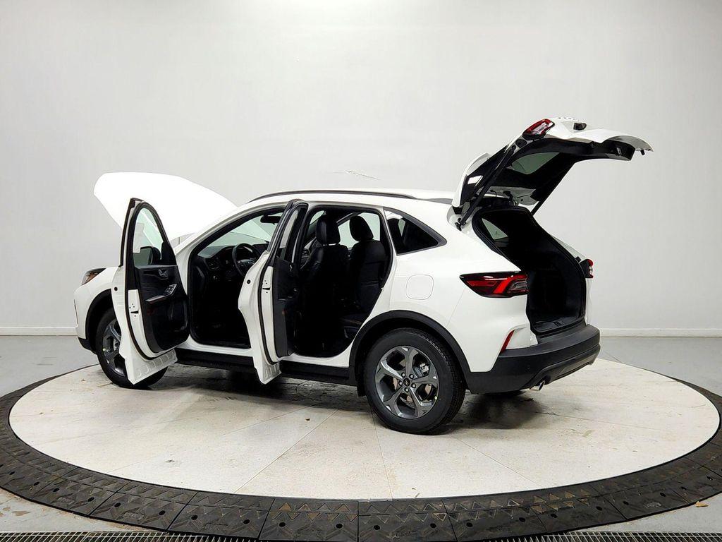 new 2026 Ford Escape car, priced at $28,631