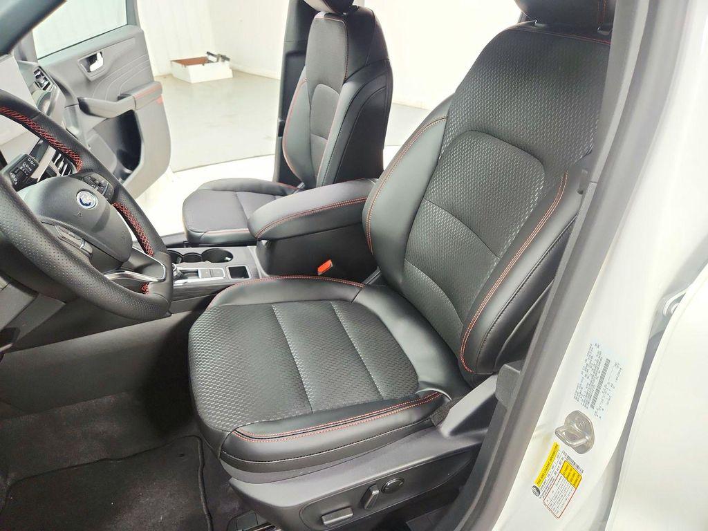 new 2026 Ford Escape car, priced at $28,631