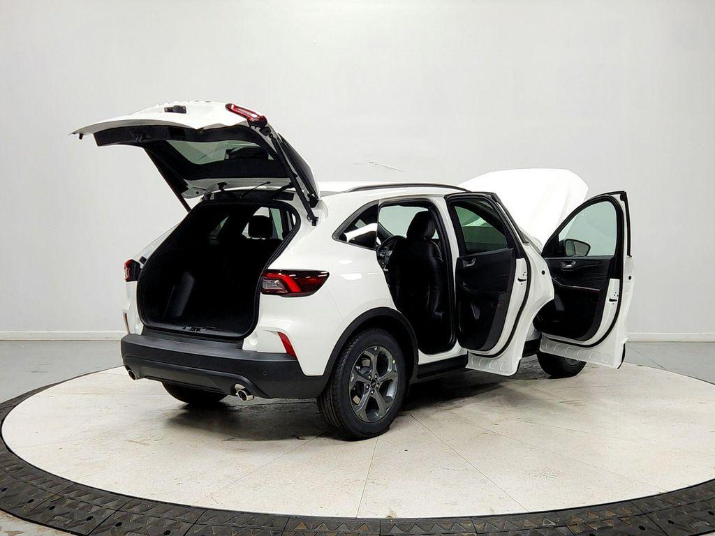 new 2026 Ford Escape car, priced at $28,631