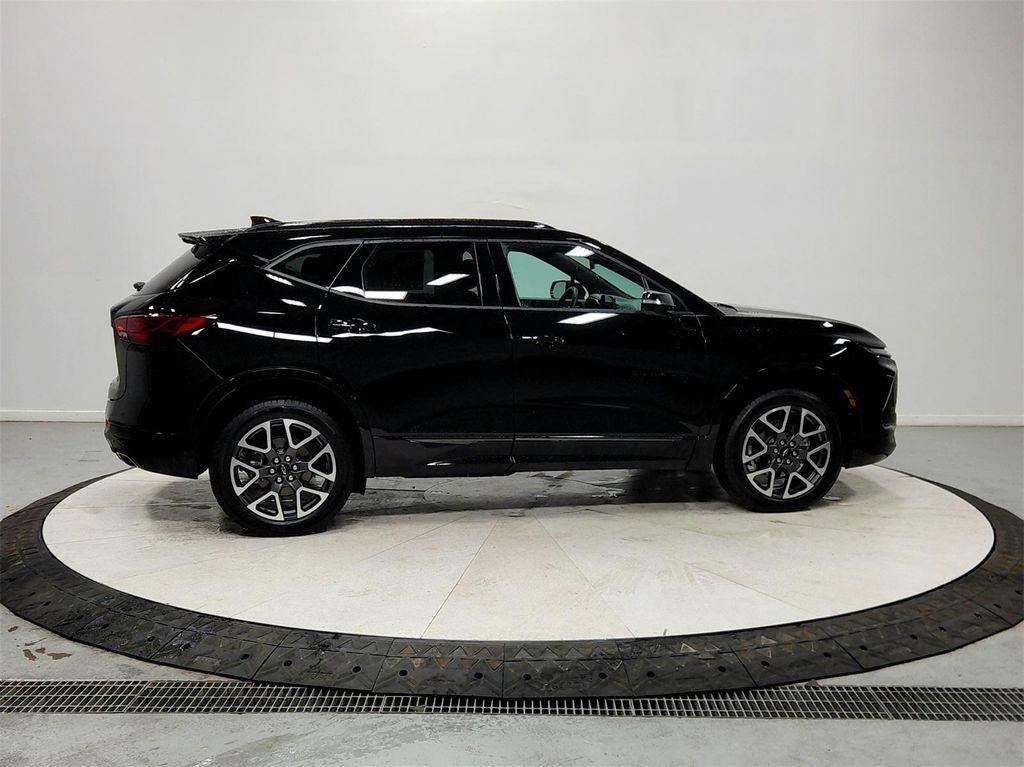 used 2025 Chevrolet Blazer car, priced at $31,302
