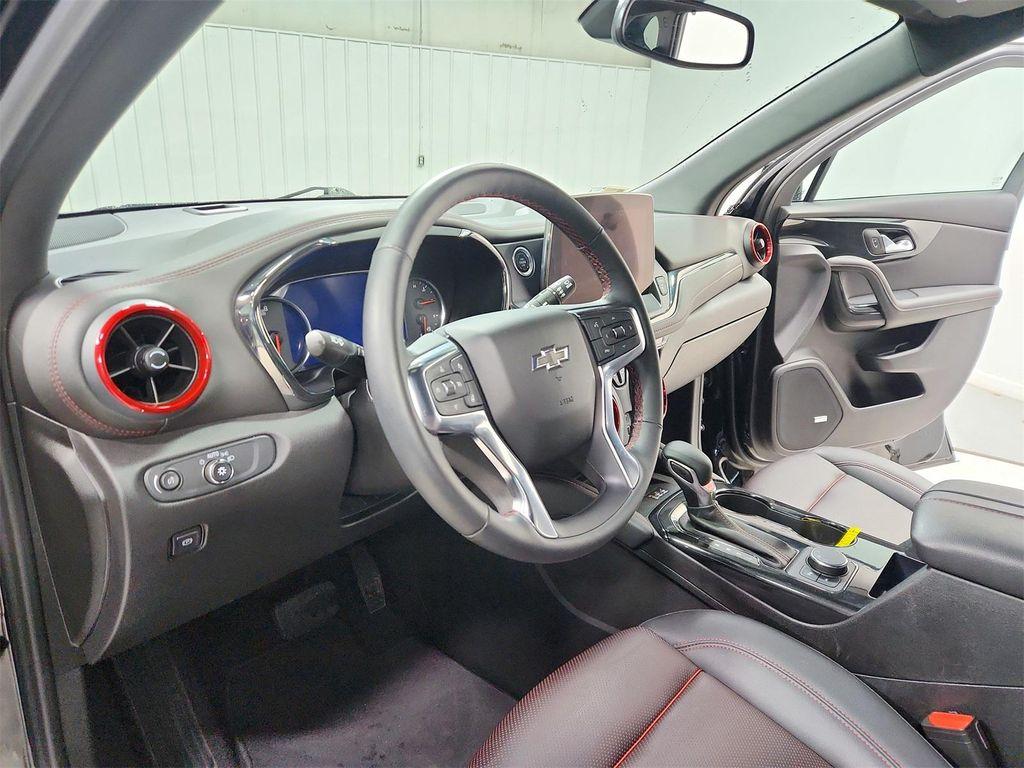 used 2025 Chevrolet Blazer car, priced at $31,302