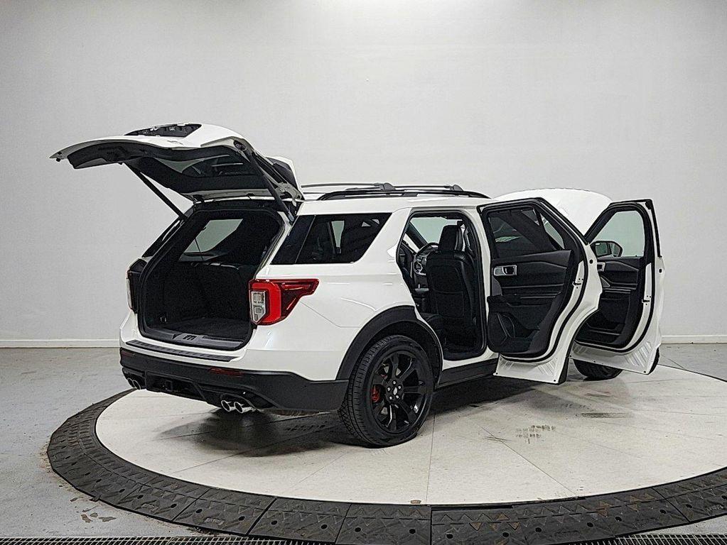 used 2020 Ford Explorer car, priced at $25,723
