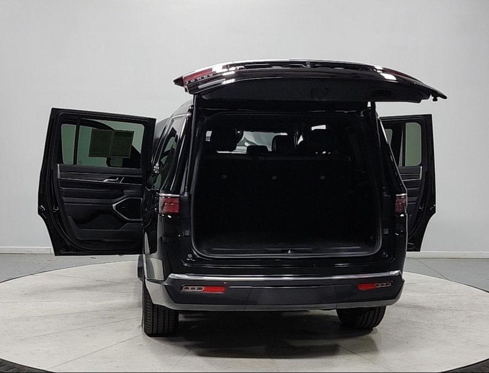 used 2022 Jeep Wagoneer car, priced at $36,954