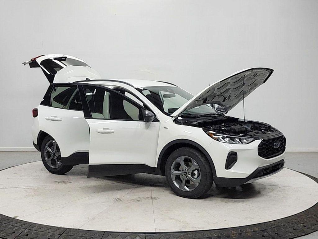 new 2026 Ford Escape car, priced at $31,631