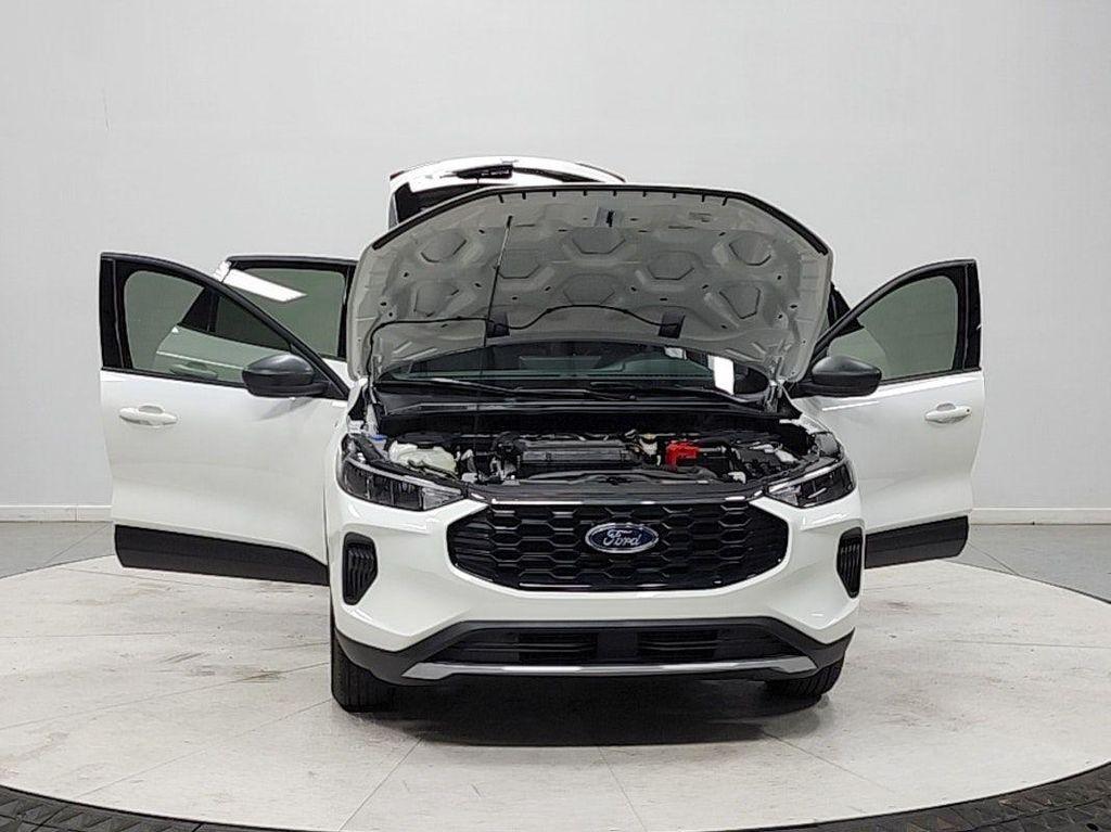 new 2026 Ford Escape car, priced at $31,631