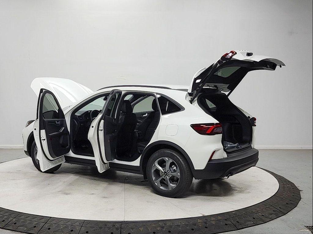 new 2026 Ford Escape car, priced at $31,631