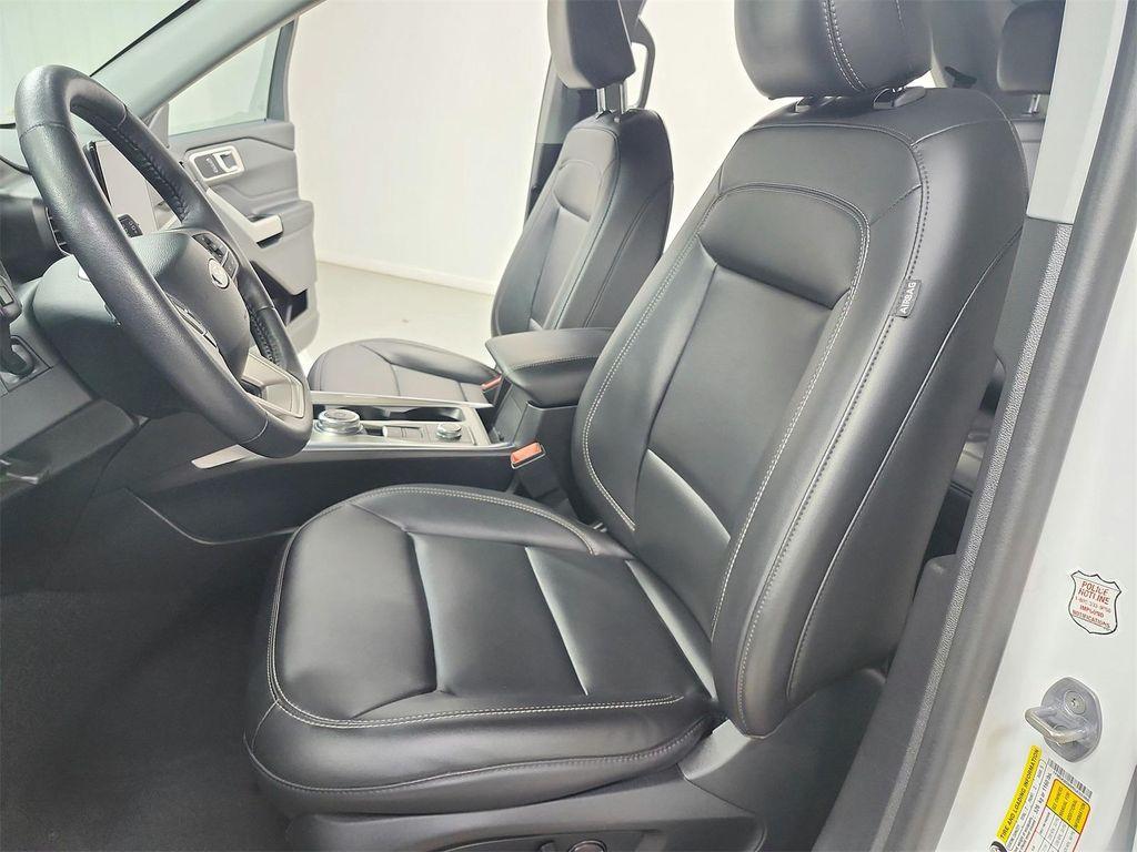 used 2024 Ford Explorer car, priced at $30,998