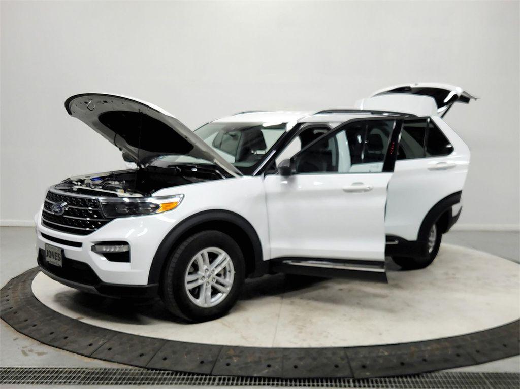 used 2024 Ford Explorer car, priced at $30,998