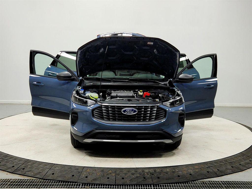 new 2026 Ford Escape car, priced at $29,947
