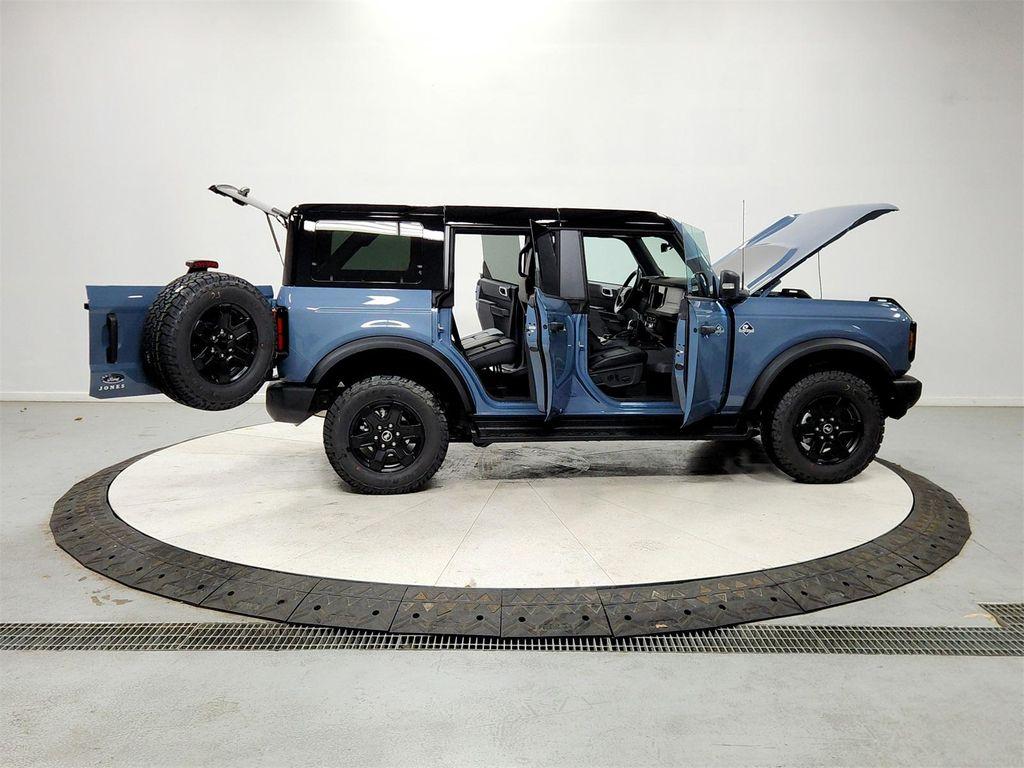 new 2025 Ford Bronco car, priced at $54,275