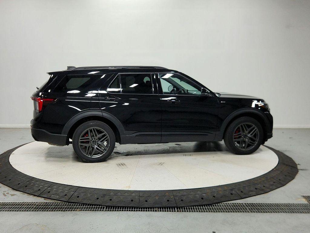 used 2025 Ford Explorer car, priced at $38,986