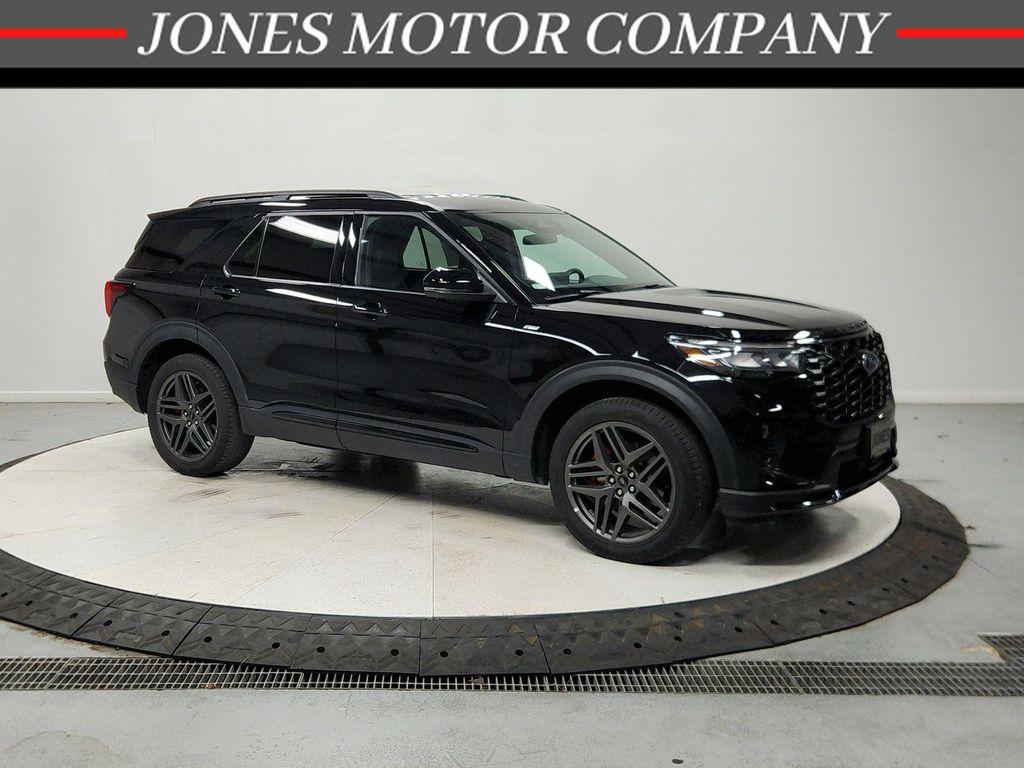 used 2025 Ford Explorer car, priced at $38,986