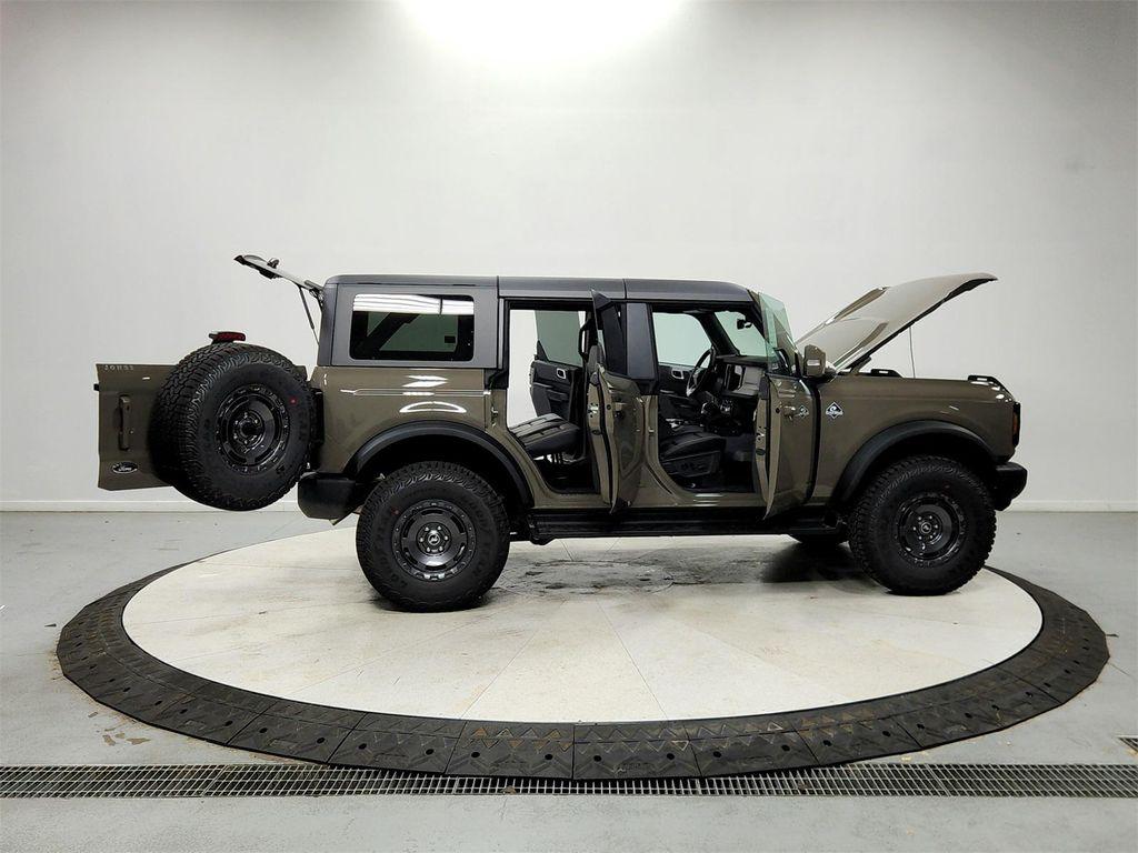 new 2025 Ford Bronco car, priced at $57,673