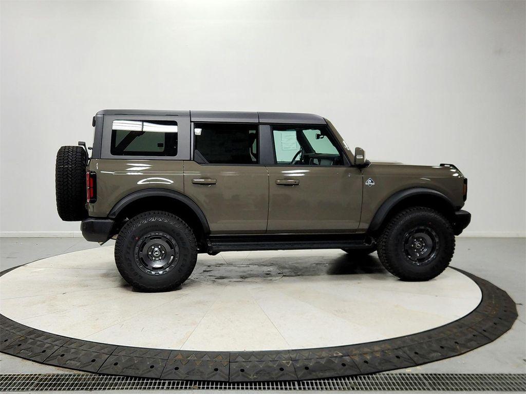 new 2025 Ford Bronco car, priced at $57,673