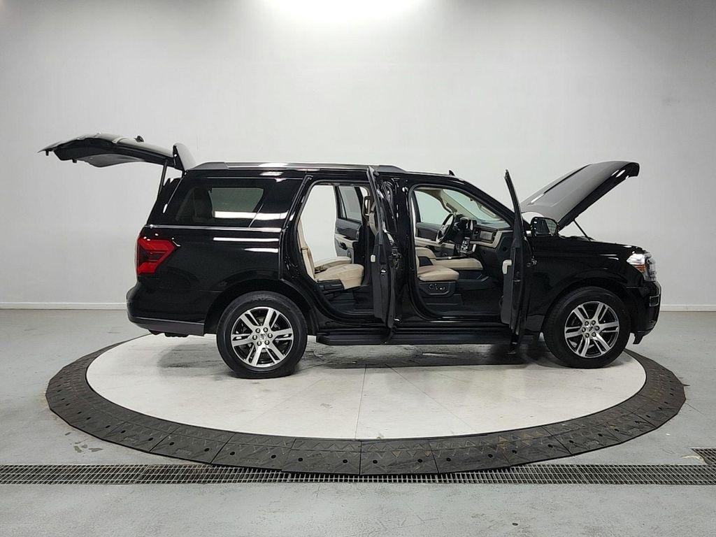 used 2024 Ford Expedition car, priced at $47,110