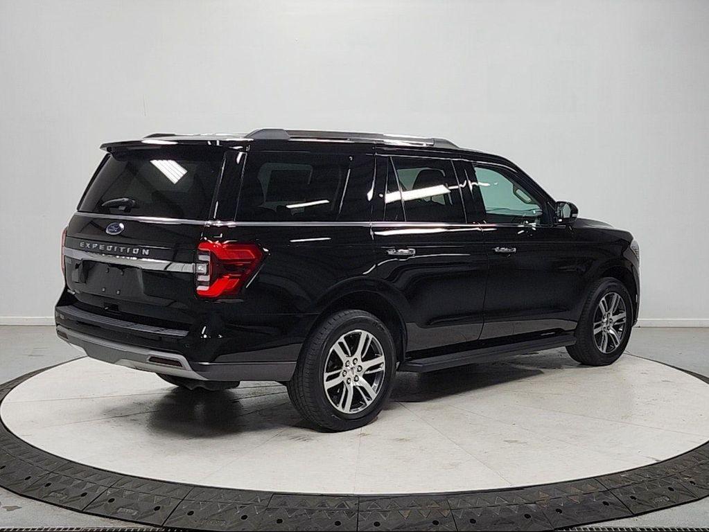 used 2024 Ford Expedition car, priced at $47,110