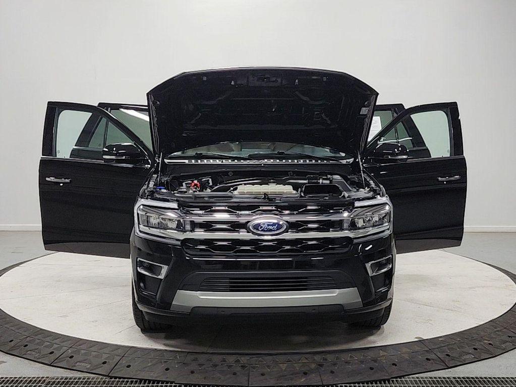 used 2024 Ford Expedition car, priced at $47,110