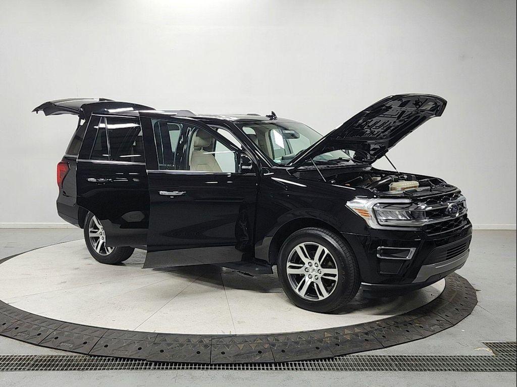used 2024 Ford Expedition car, priced at $47,110