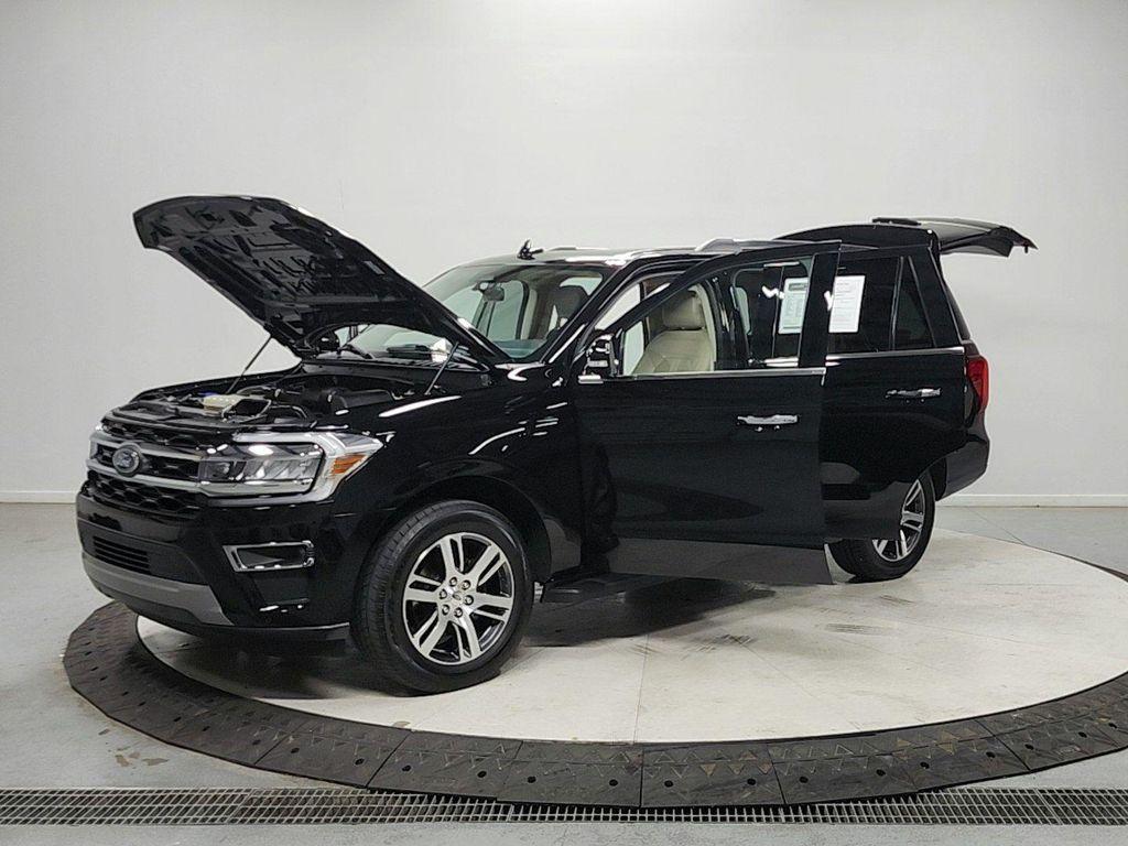 used 2024 Ford Expedition car, priced at $47,110