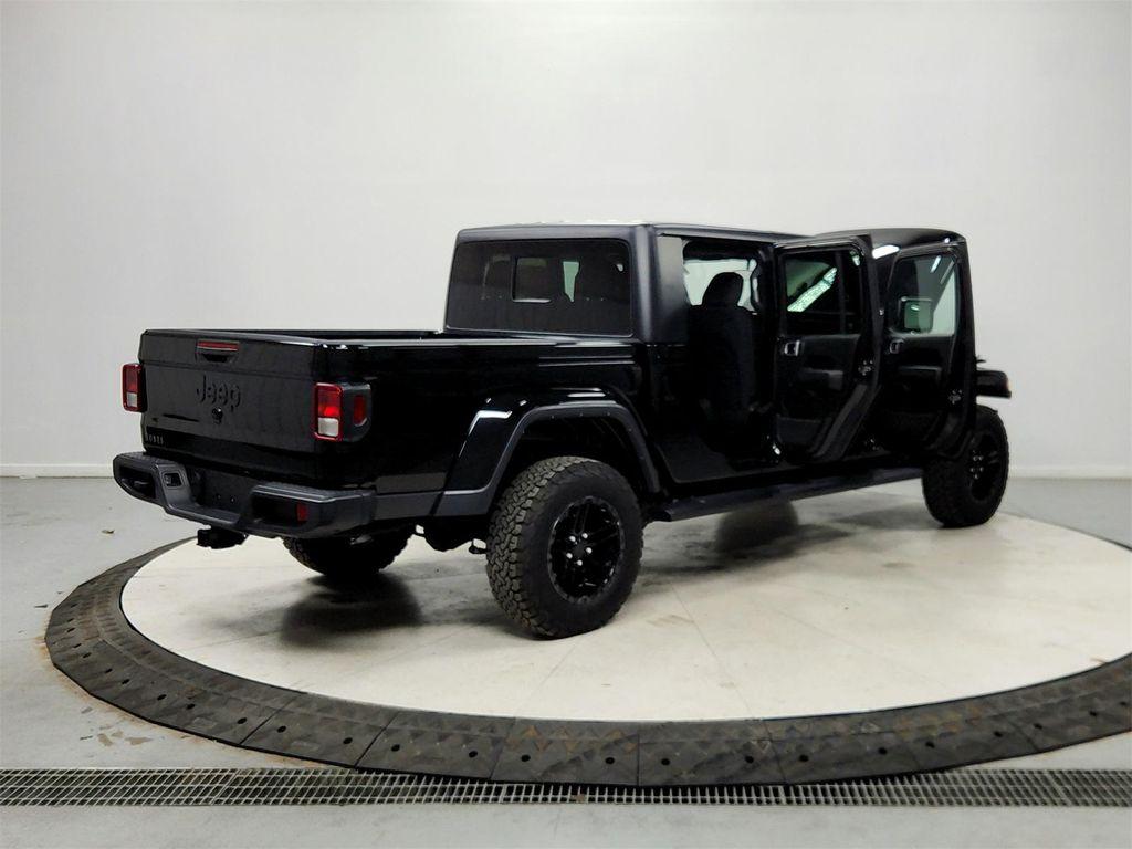 used 2022 Jeep Gladiator car, priced at $27,777