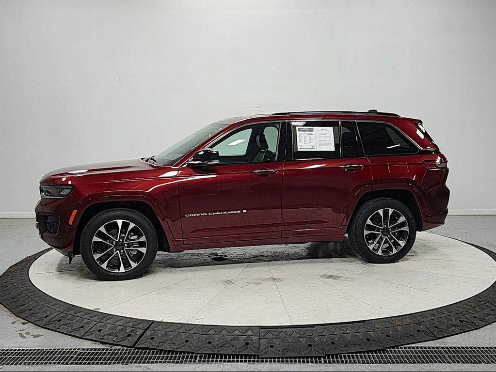used 2023 Jeep Grand Cherokee car, priced at $33,388