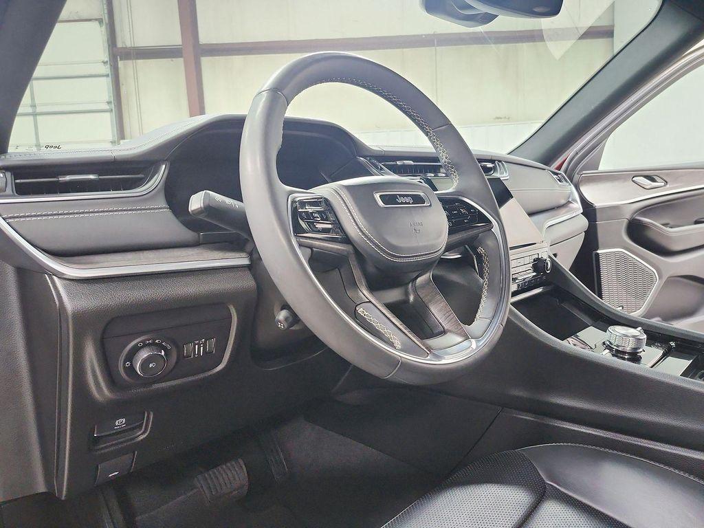 used 2023 Jeep Grand Cherokee car, priced at $33,388