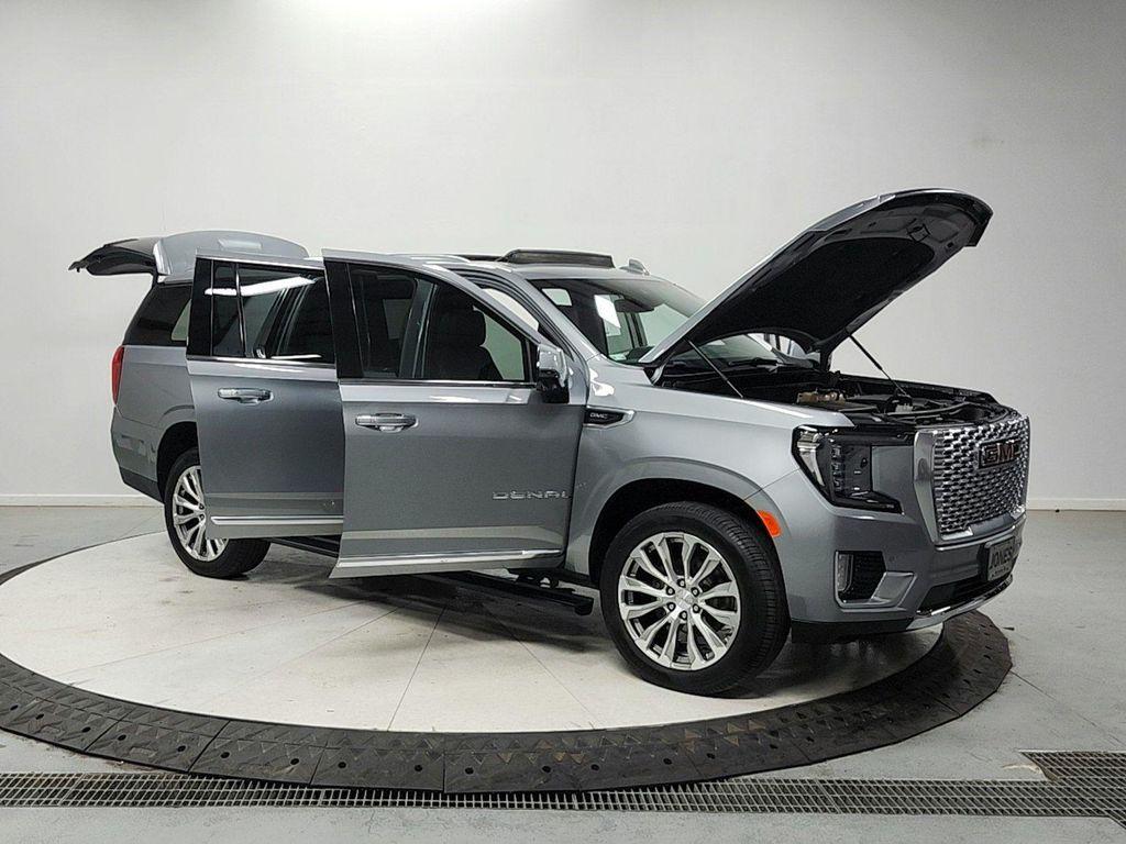 used 2023 GMC Yukon XL car, priced at $52,986