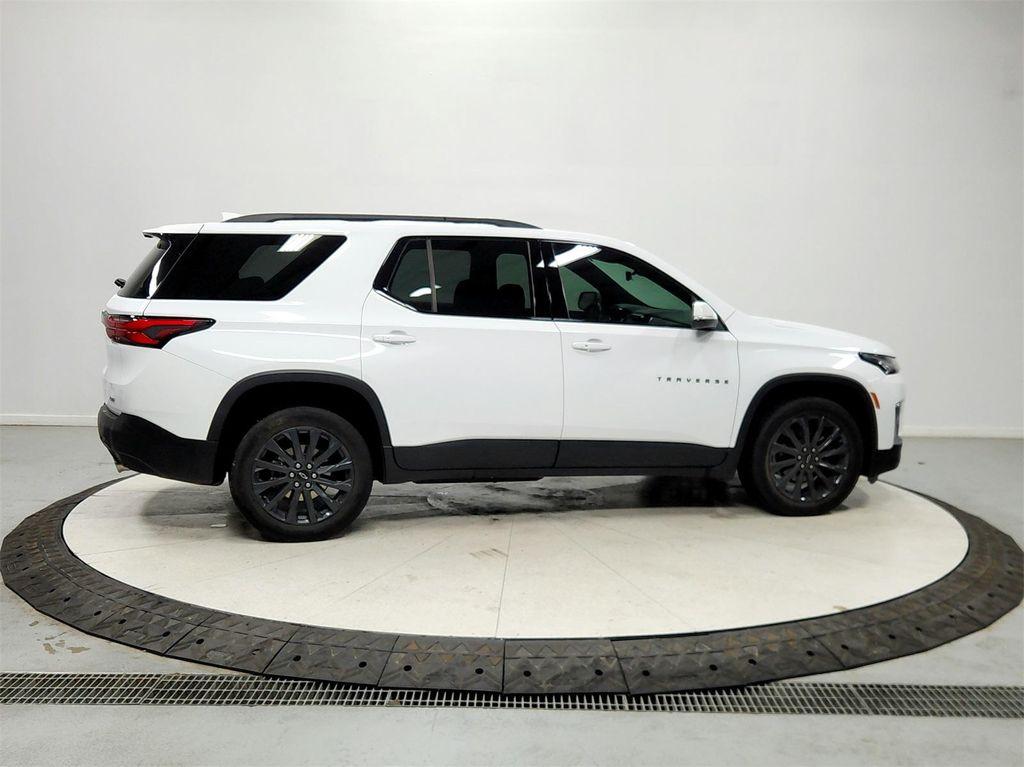 used 2022 Chevrolet Traverse car, priced at $30,345