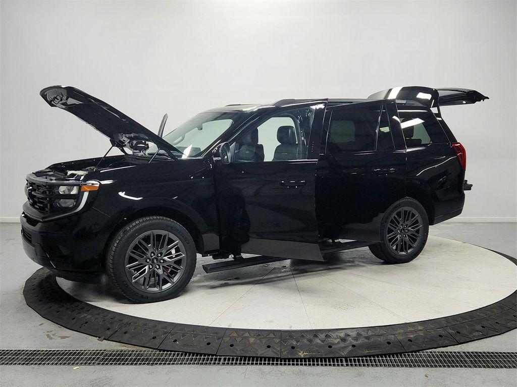 new 2025 Ford Expedition car, priced at $77,275
