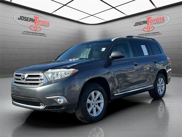 used 2013 Toyota Highlander car, priced at $9,995