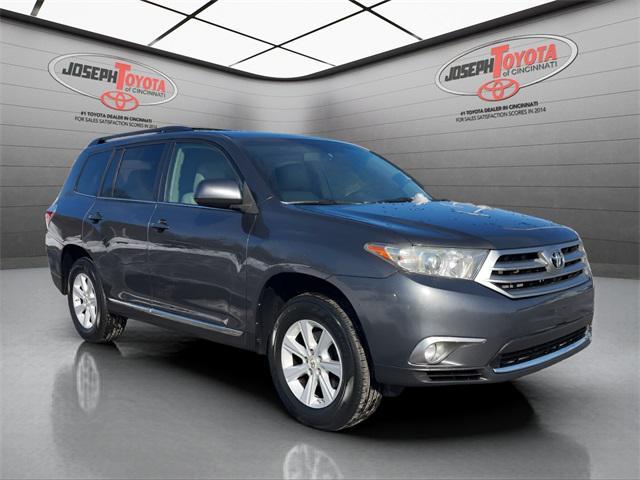 used 2013 Toyota Highlander car, priced at $9,995