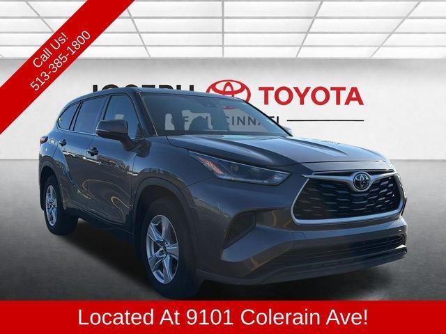 used 2021 Toyota Highlander car, priced at $22,950