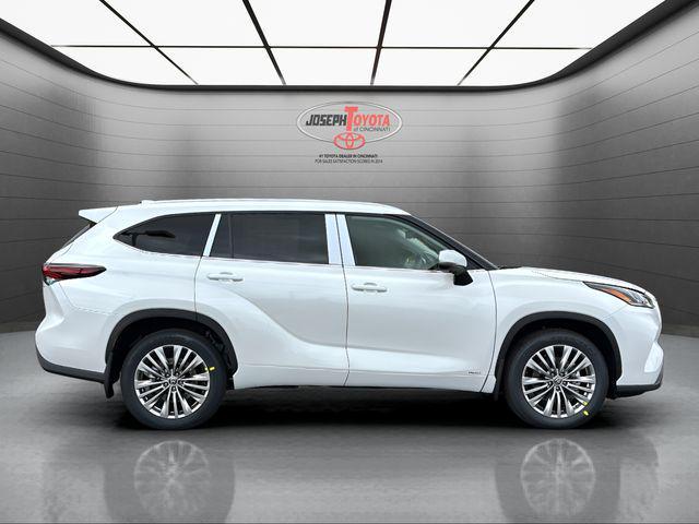 new 2026 Toyota Highlander Hybrid car, priced at $57,438