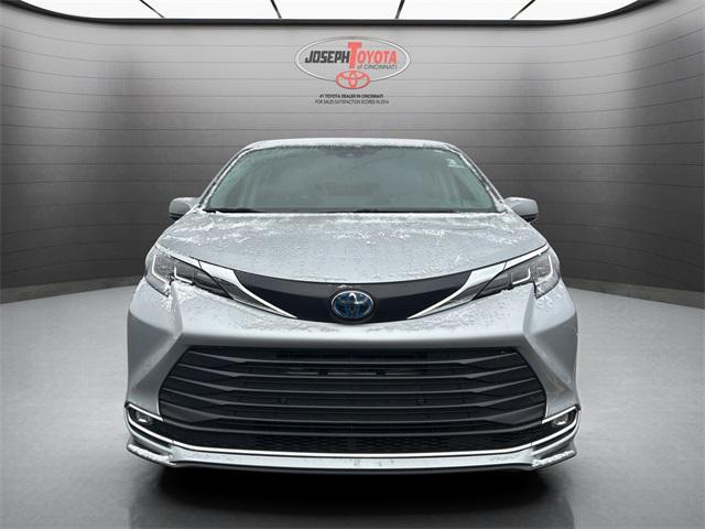 used 2023 Toyota Sienna car, priced at $40,995