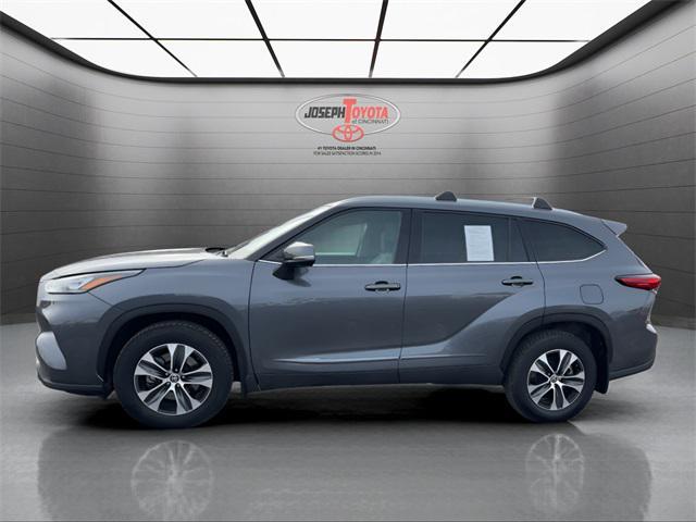 used 2020 Toyota Highlander car, priced at $27,000