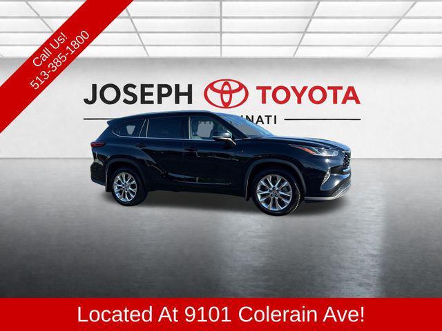 used 2020 Toyota Highlander car, priced at $33,495