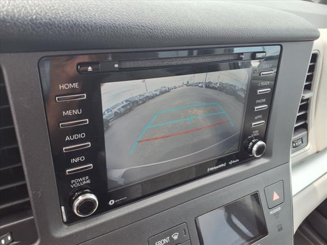 2018 Silver Toyota Sienna