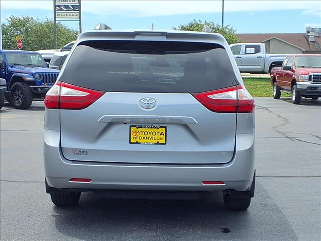 2018 Silver Toyota Sienna