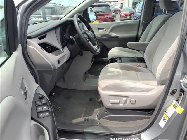 2018 Silver Toyota Sienna