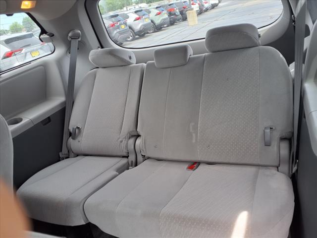 2018 Silver Toyota Sienna