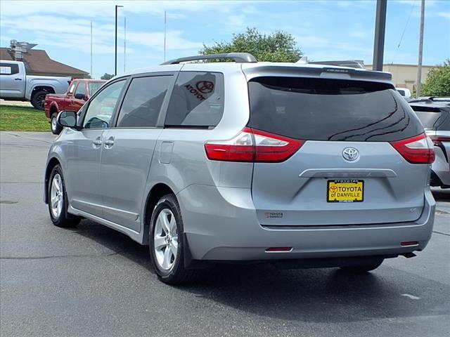 2018 Silver Toyota Sienna