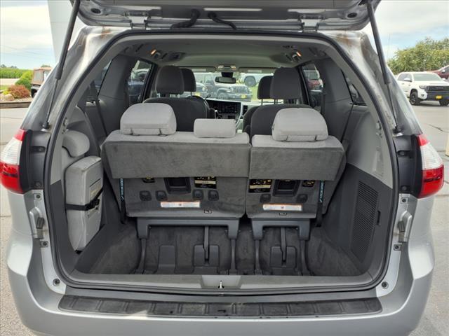 2018 Silver Toyota Sienna