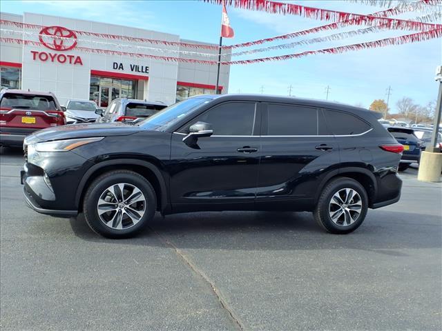 used 2021 Toyota Highlander car, priced at $28,995