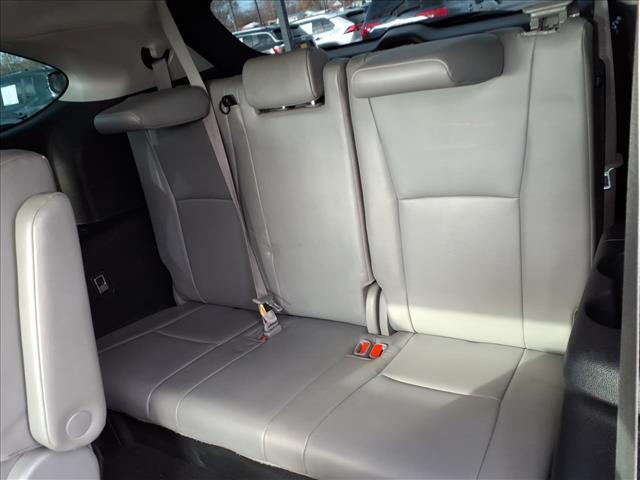 used 2021 Toyota Highlander car, priced at $28,995