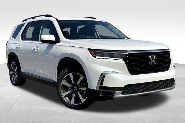 new 2025 Honda Pilot car, priced at $49,487